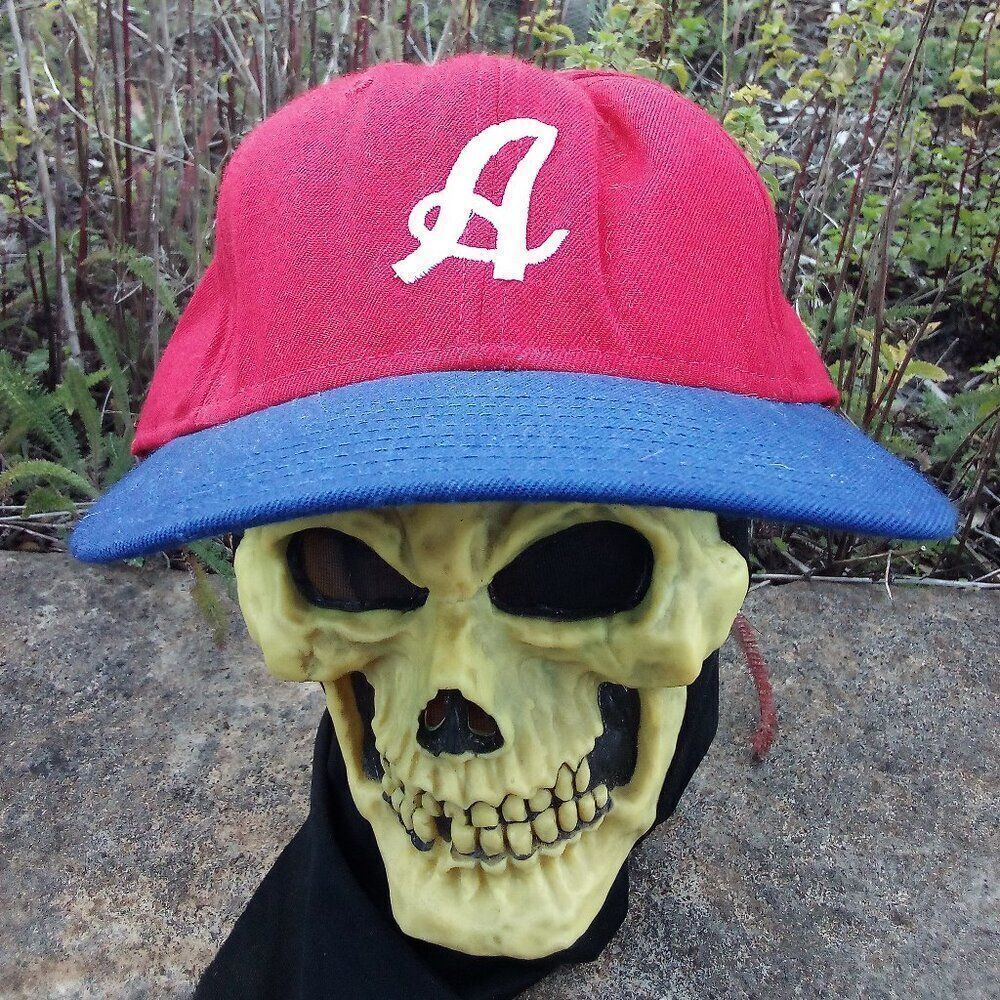 Vintage DeLong Atlanta Fitted Hat Cap 7 7/8